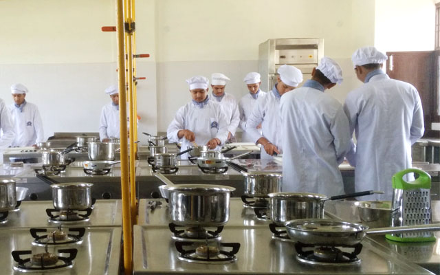 Quantity Food Kitchen (QFK)
